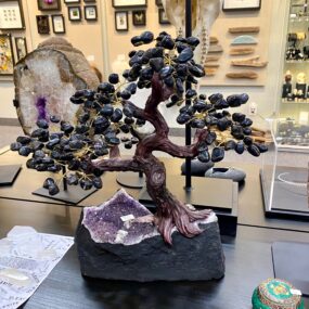 black onyx gem tree