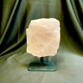 rose quartz on stand